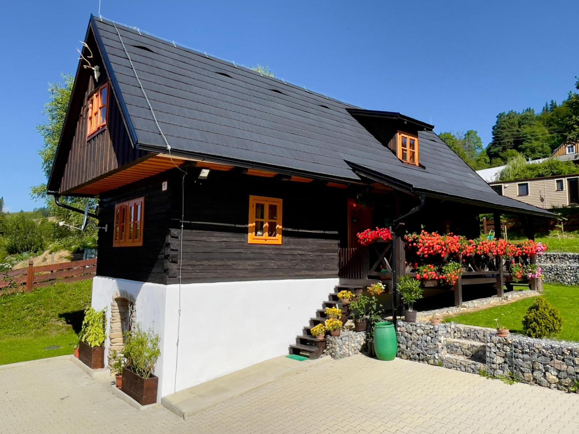 Traditional Deer With Sauna 木屋 道尼库宾